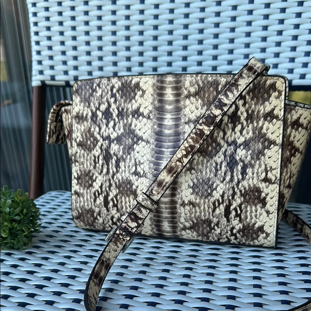 Michael Kors Brown and Cream Crossbody Bag with Chain Strap - Picture 11 of 12